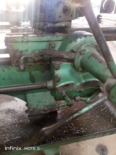 Imagen 3 de 3 de Torno Revolver