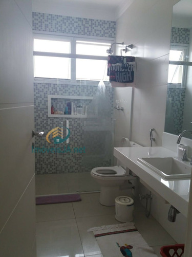 Imagem 14 de 29 de Excelente Casa Á Venda No Condomínio Genesis 1 - 04 Suítes-living Com 03 Ambientes, Área Gourmet C/ Churrasqueira E Pisc - 823
