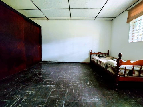 Imagen 11 de 12 de Se Vende Casas De Campo 2806m² 5h4b6p En Barlovento