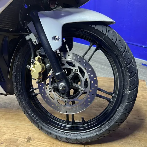 Yamaha R15 2016