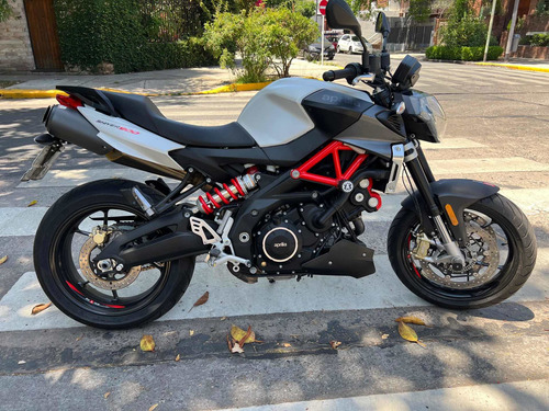 Imagen 23 de 23 de Aprilia Shiver 900 Naked
