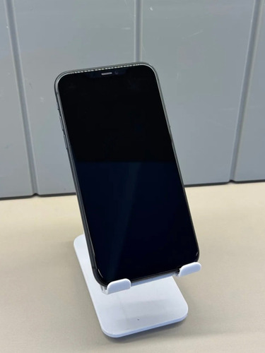Iphone 11 128gb - 100% Batería + Cargador + Accesorios Negro (Reacondicionado)