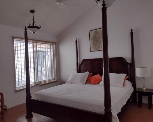 Casa En Fraccionamiento En Colinas Santa Fe Morelos