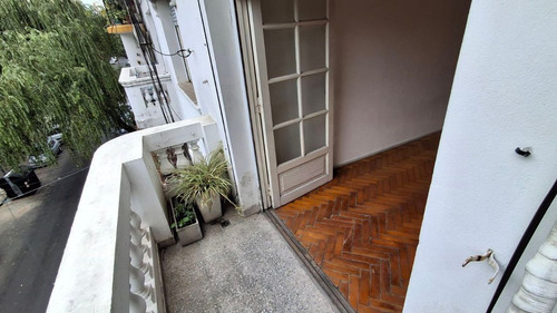 Venta Departamento 2 Ambientes, Con Balcón, Flores