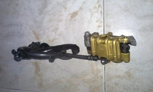 Imagem 2 de 2 de Pinça De Freio Dianteira Moto Xre 300 E Tornado