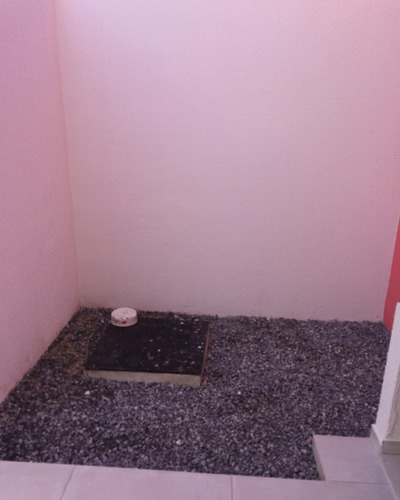Imagem 8 de 11 de Casa Duplex Com 80m², Muito Bem Localizada, Com Fino Acabamento, No Bairro Jardim Bela Vista, Composta De 2 Quartos Sendo 1 Suíte Com Closet. - 332 - 32565109