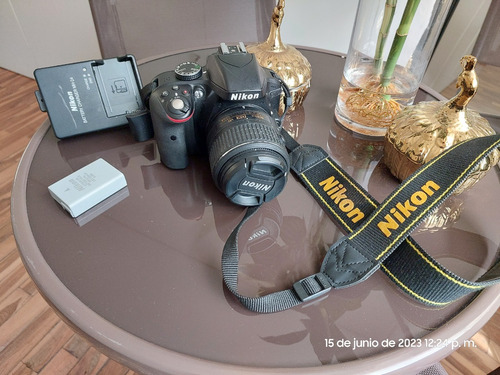 Nikon D3300 Lente 18-55mm, Batería, Cargador, Tarjeta Sd16gb