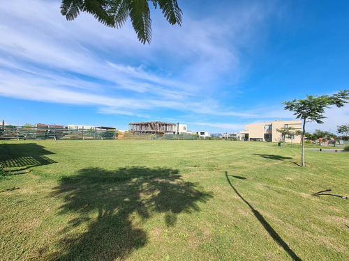 Muy Lindo Lote Interno A Precio Imperdible!
