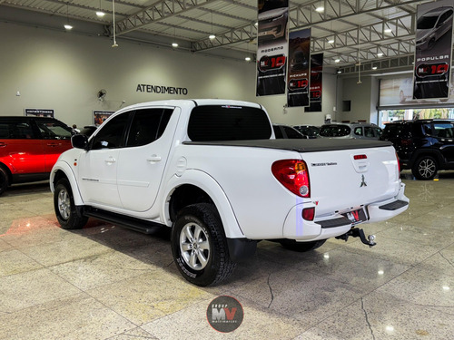 Mitsubishi L200 Triton 2.4 HLS 4X2 CD 16V FLEX 4P MANUAL