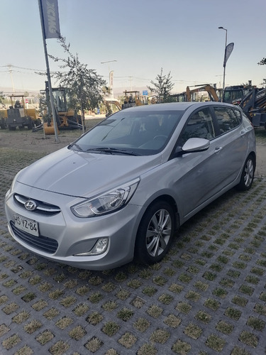 Hyundai Accent Año 2016, Automatico Full Equipo, Casi Nuevo