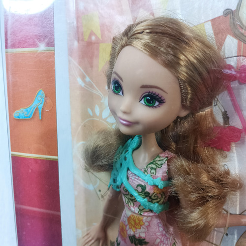 Muñeca Ever After High Ashlynn Ella Clase De Tiro Con Arco (Usado)