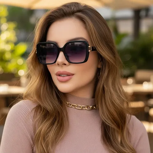 "Estilo e Proteção: Óculos de Sol por R$33! 🕶️"