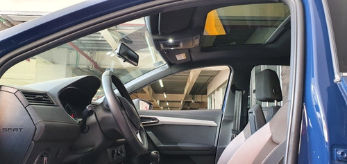 Imagen 8 de 11 de Seat Ibiza 1.6 Xcellence Estandar Azul 2019