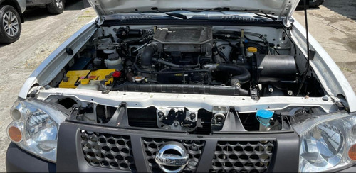Nissan Frontier 4x4 Turbo Diésel