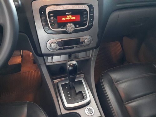 Ford Focus 2.0 Ghia Sedan 16v Gasolina 4p Automático