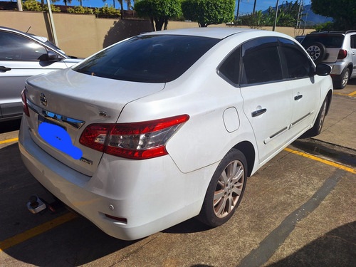 Nissan Sentra 2.0 Sl Flex Aut. 4p