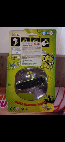 Imagen 5 de 5 de Patineta De Dedo Con Luz Y Accesorios Finger Xfl