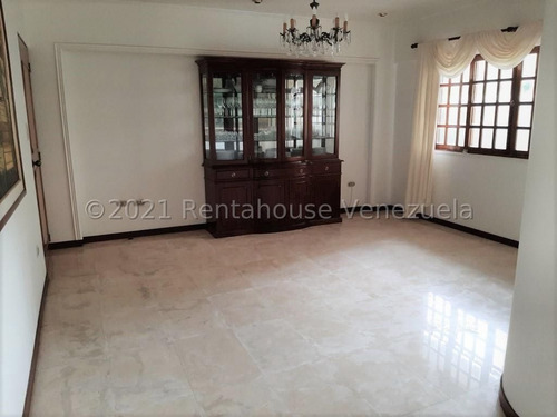 Casa En Venta 23-2388 En Los Naranjos Del Cafetal