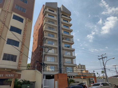 Se Vende  Hermoso Apartamento En Las Delicias  Maracay