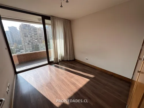 Departamento En Arriendo De 3 Dorm. En Las Condes