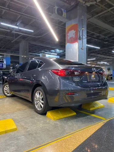 Mazda 3 2.0 Touring Mt