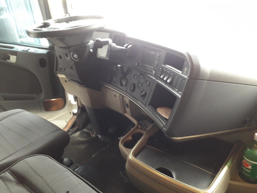 Imagem 5 de 7 de Scania R-440 6x4 Streamline 2015/2016
