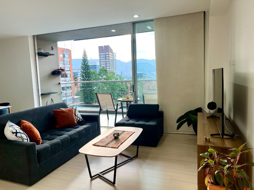 Apartamento En Zona Tranquila De El Poblado