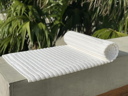 Toalla De Playa, Piscina Y Baño De Black & White Brands Braz