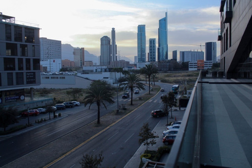 Imagen 3 de 9 de Se Vende Departamento En Torre Magma Tower Spgg