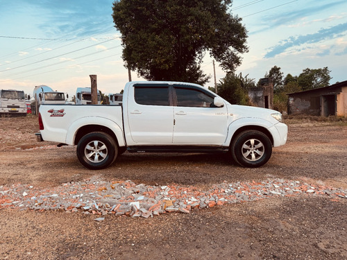 Toyota Hilux 2.5 Cab. Dupla 4x4 4p