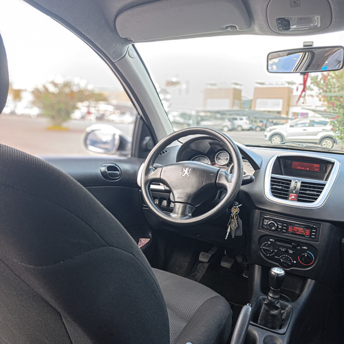 Peugeot 207 1.4 Sedan Allure 75cv