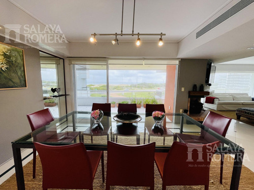 Venta - Departamento De 3 Dormitorios En Suite Mas Servicio Primera Linea Playa Brava Sap5498912