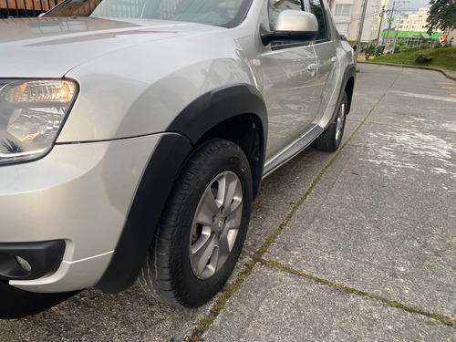 Renault Duster Oroch 2.0 Intens At