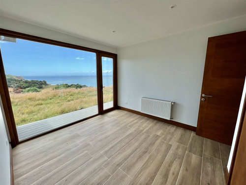 Casa En Venta De 5 Dorm. En Ancud Chiloé