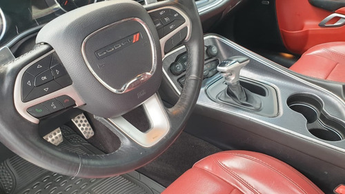 Imagen 8 de 10 de Dodge Challenger 2016 Black Line