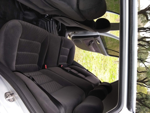Volkswagen Golf 1.6 Format
