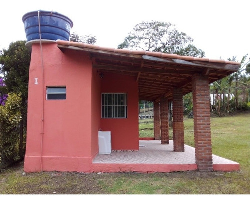 Imagem 13 de 14 de Chácara Ibiuna 3.000 Mts 2 Casas, Piscina, Gramado E Churra