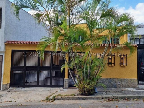 Bella Casa En Venta En La Trinidad