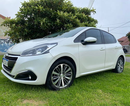 Peugeot 208 1.6 Feline Tiptronic