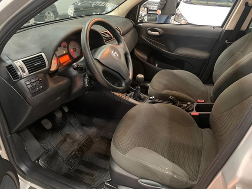 Imagem 7 de 11 de Fiat Stilo 1.8 Mpi Sporting 8v