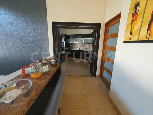 Casa De 664 M2 En Sumiya Jiutepec Morelos $10,800,000.00 Mxn