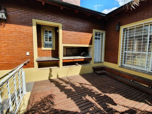 Imagen 25 de 30 de Esplendida Casa Con Terreno De 1.000 M2, Bv Rivadavia Y Junin, Vista Al Rio Asegurada !