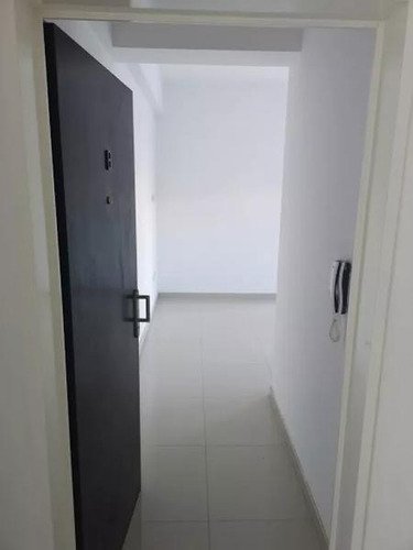 Imagen 9 de 13 de Departamento 2amb Con Patio Y Con Descuento En Lomas De Zamora