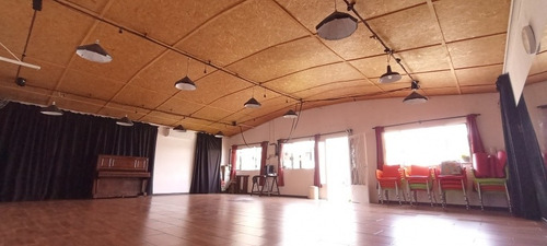Imagen 5 de 6 de Alquiler Sala Espacio Clases Ensayo Teatro Baile Danza Yoga