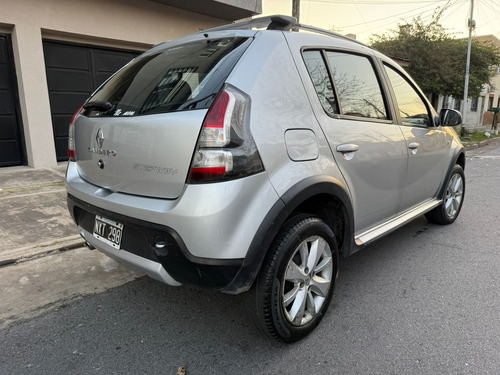 Renault Sandero Stepway 1.6 Confort 105cv