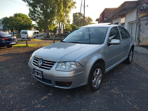 Volkswagen Bora 2.0 Trendline 115cv 2012