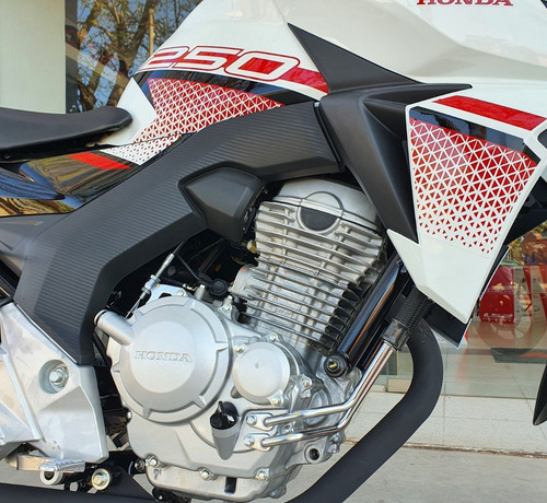 Imagen 6 de 14 de Honda Cb250 0km 2023 - Consultar Financiación