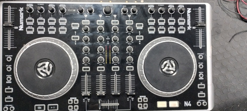 Controlador Numark N4 