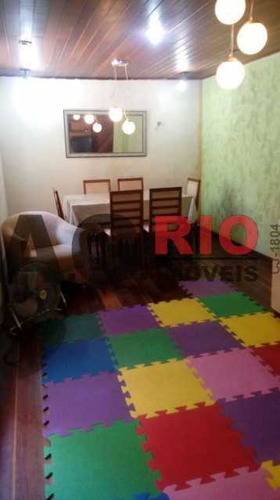 Casa De Rua-à Venda-praça Seca-rio De Janeiro - Vvca30004