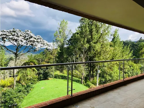 Casa En Arriendo En Fizebad El Retiro